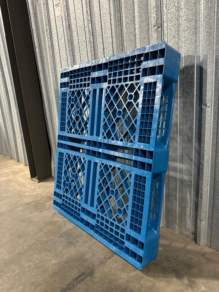 48 X 40 X 5.9<br>Item ID: GP140 CP (Colored Pallets)