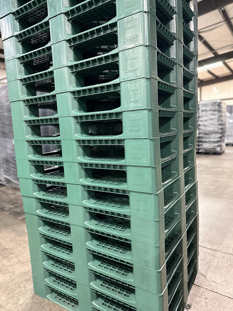 48 X 40 X 5.9<br>Item ID: GP140 CP (Colored Pallets) - Image 2